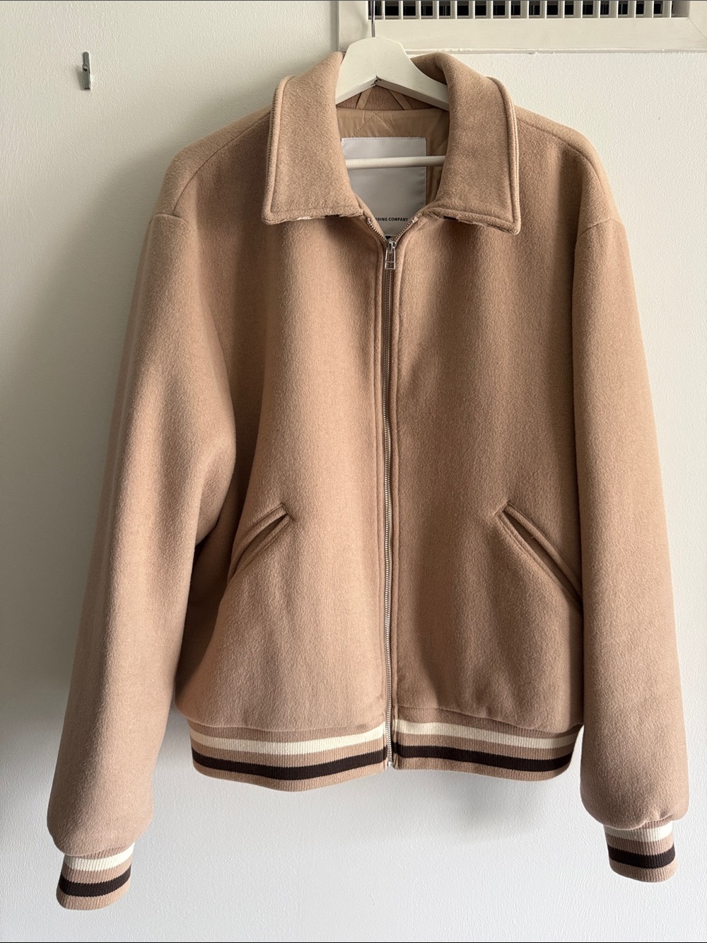 Pop Trading Company Beige Zip-Front Men’s Jacket with Stripe Hem XL